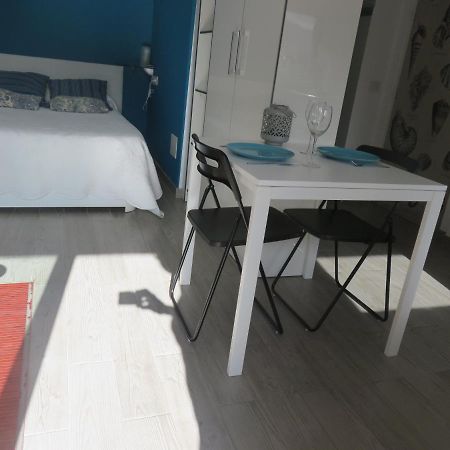 Apartamento Céntrico Loft en el Puerto de la Cruz con Wifi y cerca de la playa Exterior foto