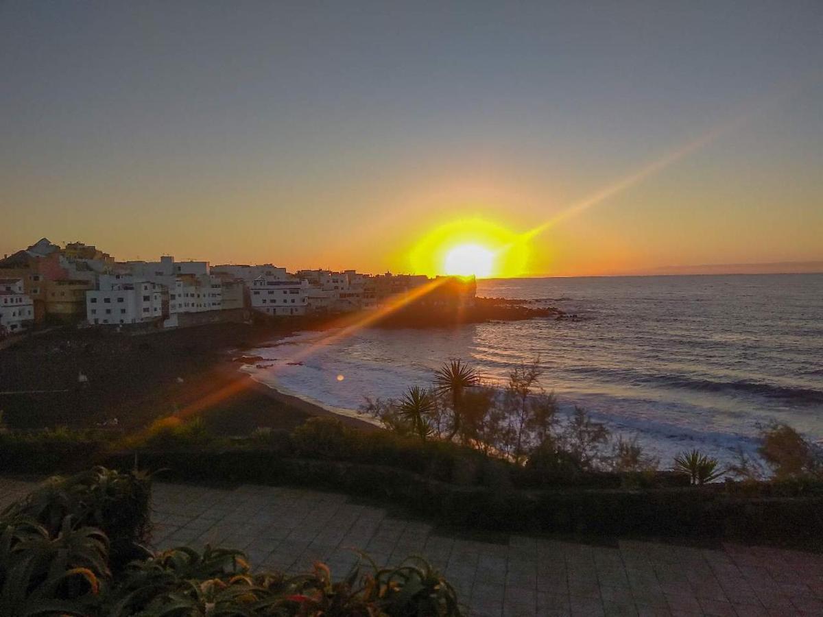 Apartamento Céntrico Loft en el Puerto de la Cruz con Wifi y cerca de la playa Exterior foto